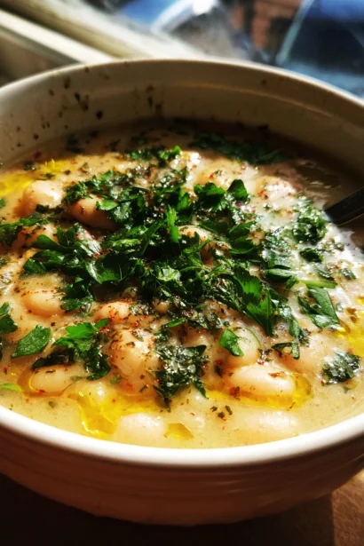 Comforting White Bean Soup Recipe for Cozy Days