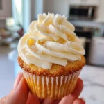 Irresistible Easy Vanilla Cupcakes with Buttercream Recipe