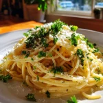 Quick Garlic Pasta Recipe (20 Min) – 5 Ingredients